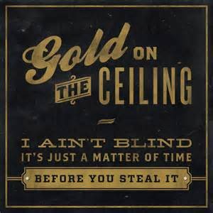 Gold onthe ceiling